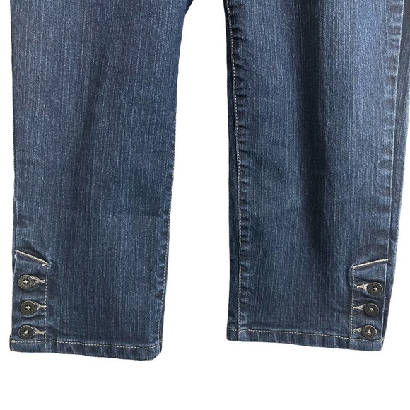 NINE WEST Capri Jeans Women’s sz. 4 (26) Blue Denim Cropped Buttoned Hem - Picture 3 of 10